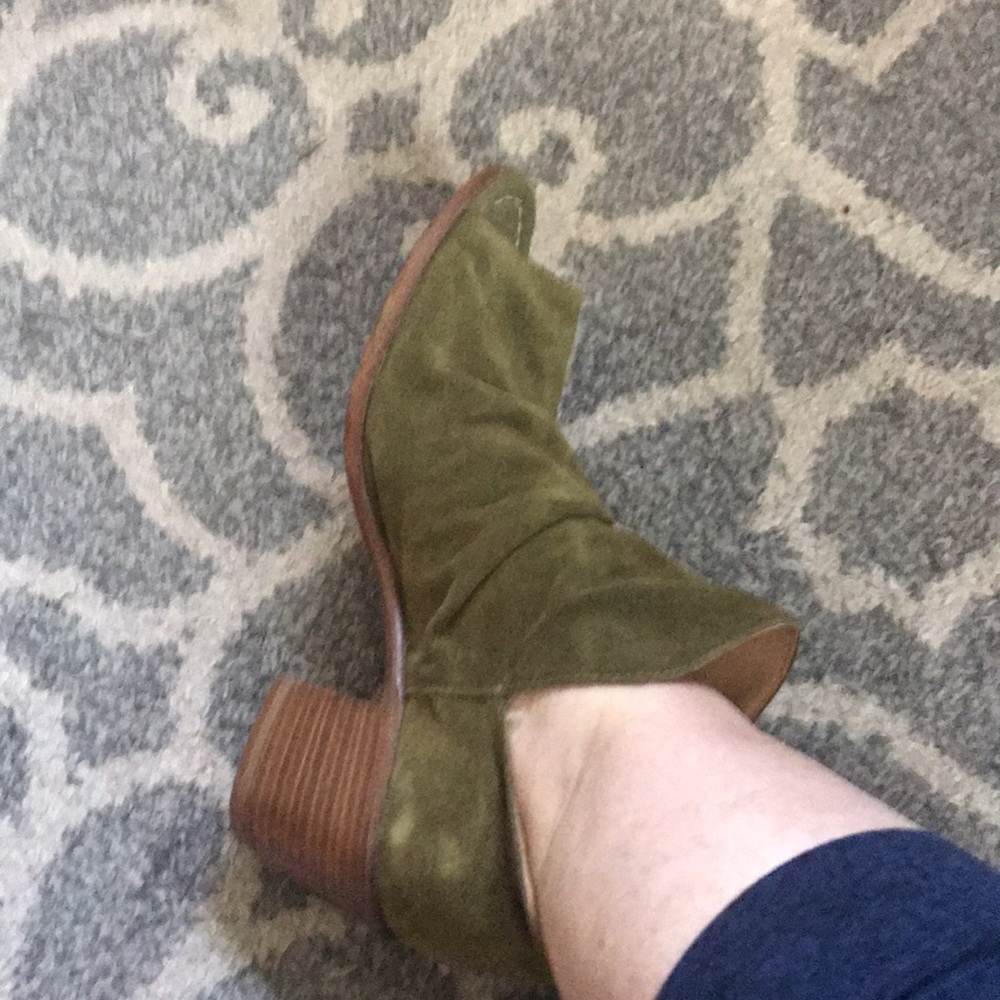 Shoes - Picture 3 of 3